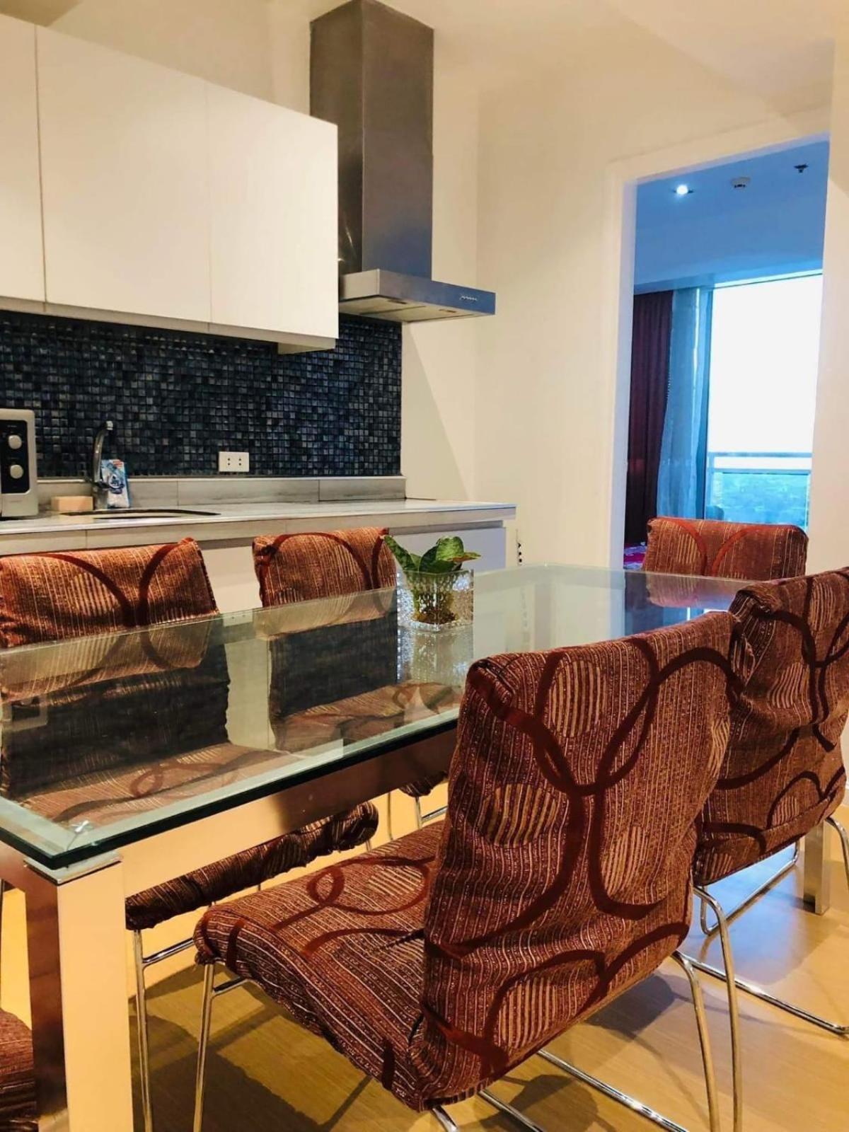 Beach Front Living In The Heart Of The City, Azure Residences 마닐라 외부 사진