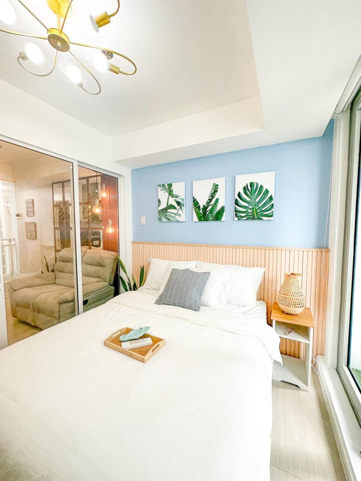 Beach Front Living In The Heart Of The City, Azure Residences 마닐라 외부 사진