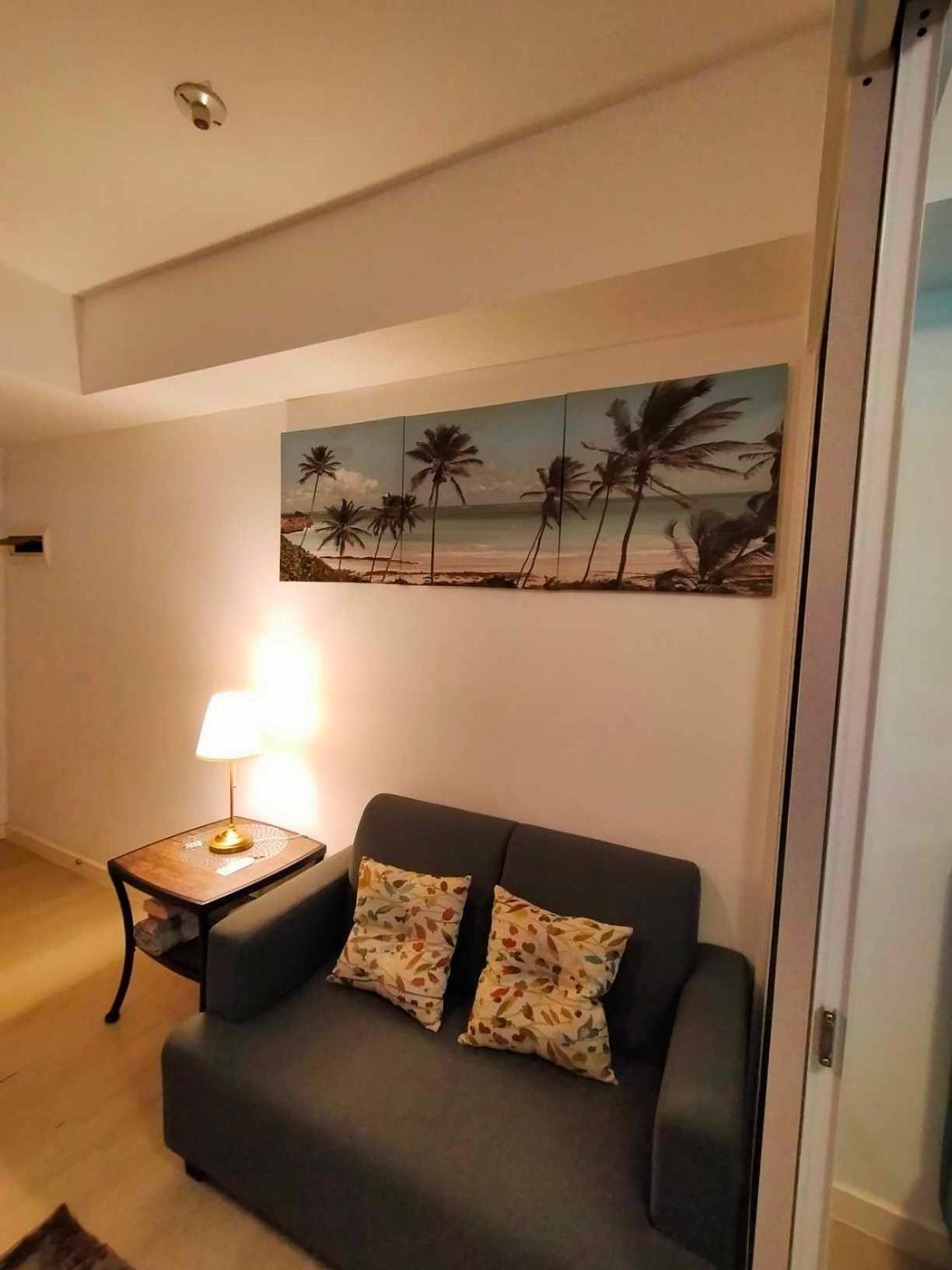 Beach Front Living In The Heart Of The City, Azure Residences 마닐라 외부 사진