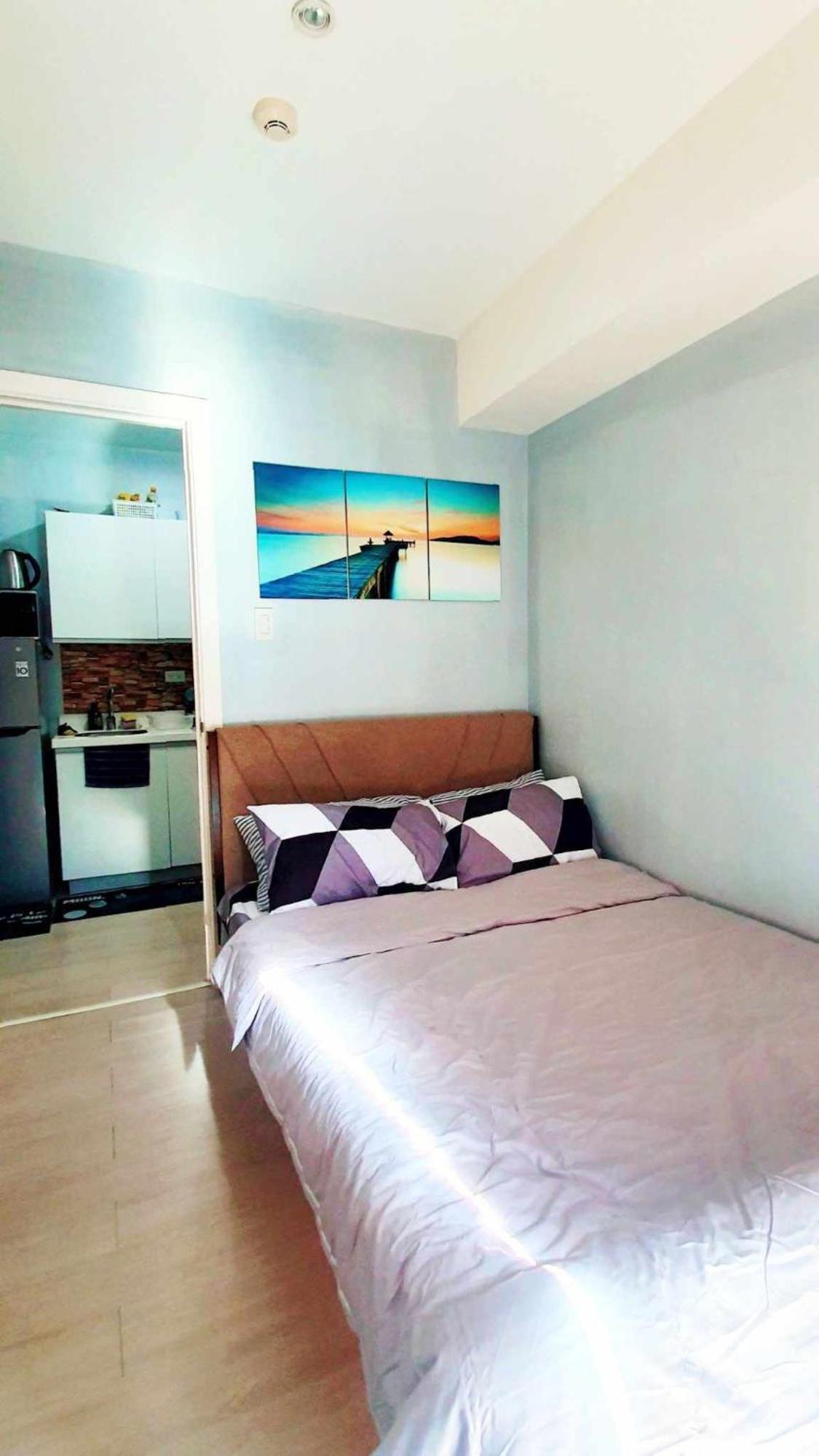 Beach Front Living In The Heart Of The City, Azure Residences 마닐라 외부 사진
