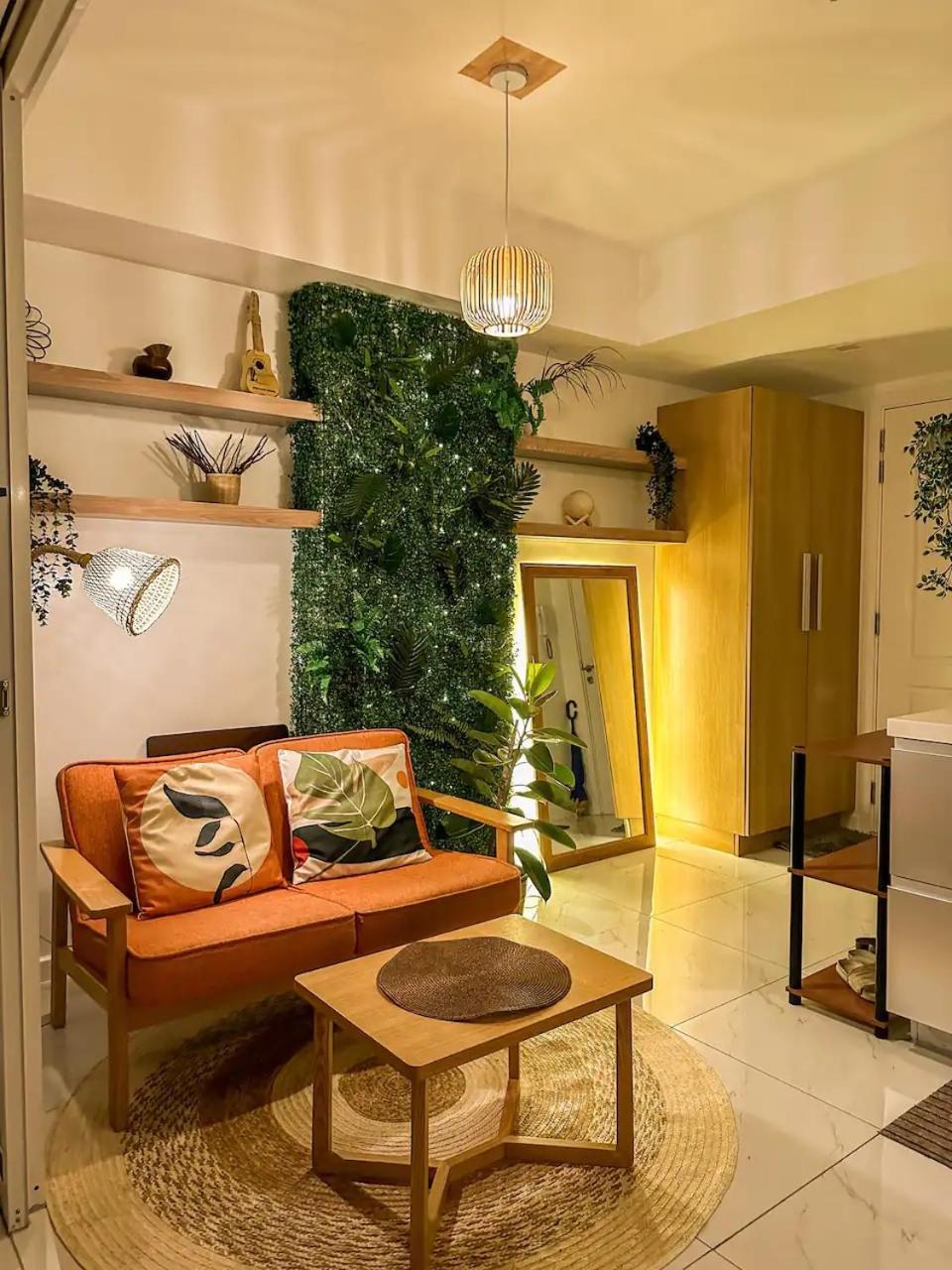 Beach Front Living In The Heart Of The City, Azure Residences 마닐라 외부 사진